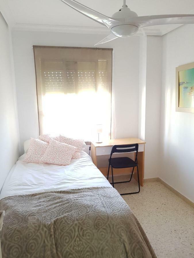 Luminoso Y Amplio Apartamento Sevilla Dış mekan fotoğraf